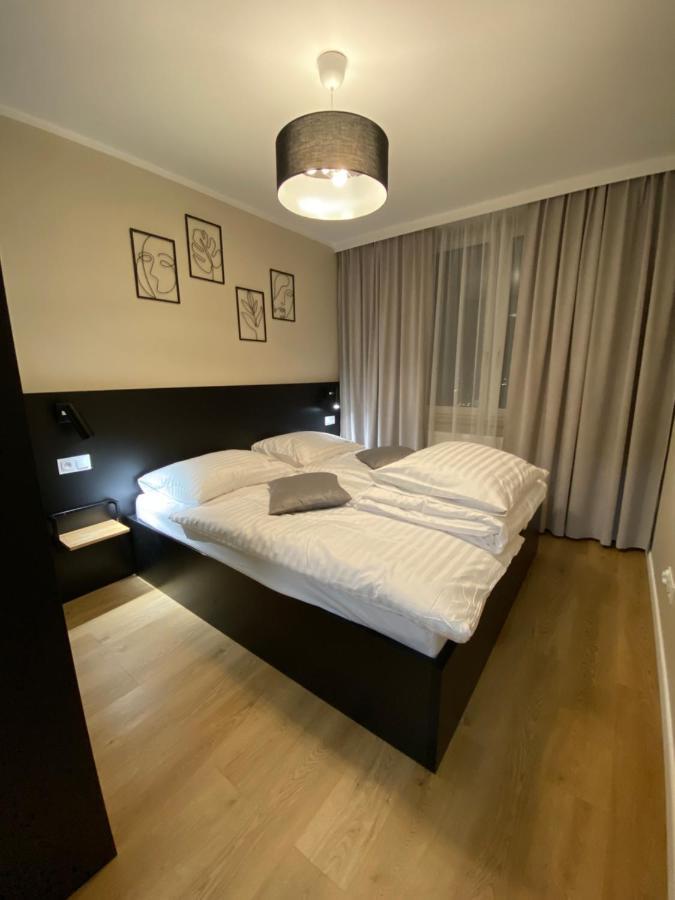 Apartamenty Magia Z Bezplatnym Parkingiem I Klimatyzacja Rzeszów Esterno foto