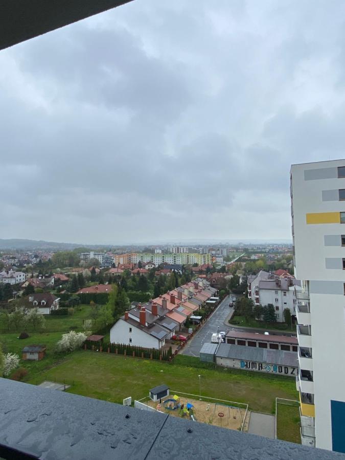 Apartamenty Magia Z Bezplatnym Parkingiem I Klimatyzacja Rzeszów Esterno foto
