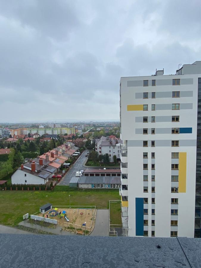 Apartamenty Magia Z Bezplatnym Parkingiem I Klimatyzacja Rzeszów Esterno foto
