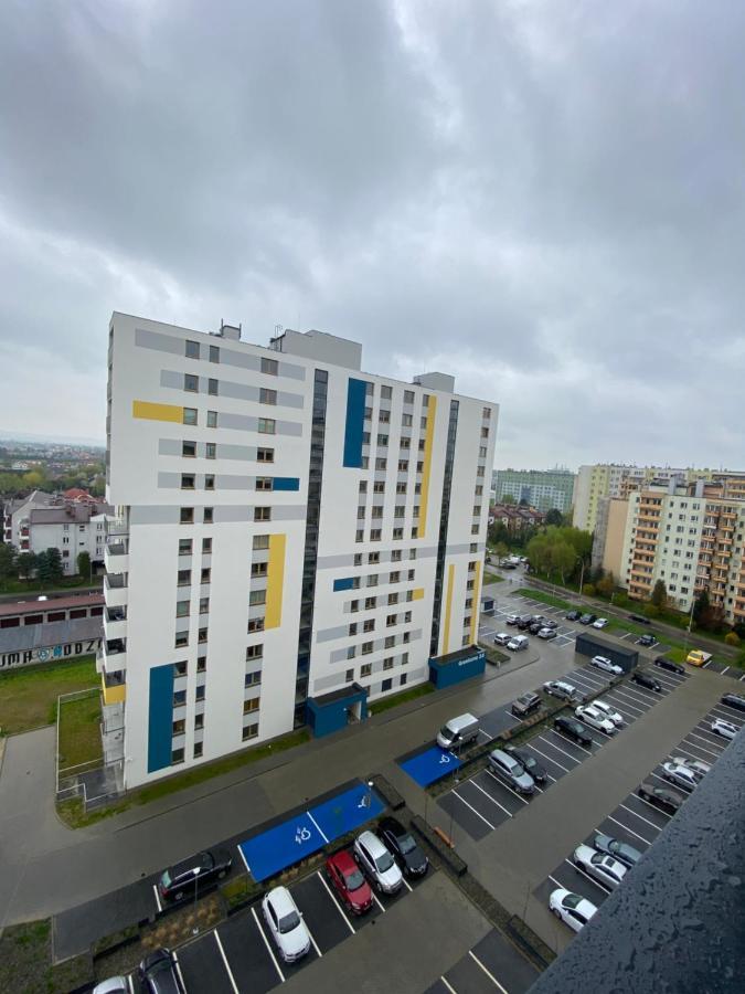 Apartamenty Magia Z Bezplatnym Parkingiem I Klimatyzacja Rzeszów Esterno foto